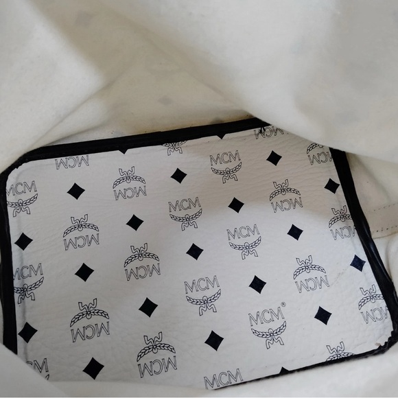 MCM Black and White Logo Shoulder Bag - Picture 7 of 9